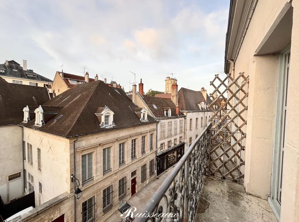 Balcon - Studio Rénové avec Balcon au Centre de Dijon