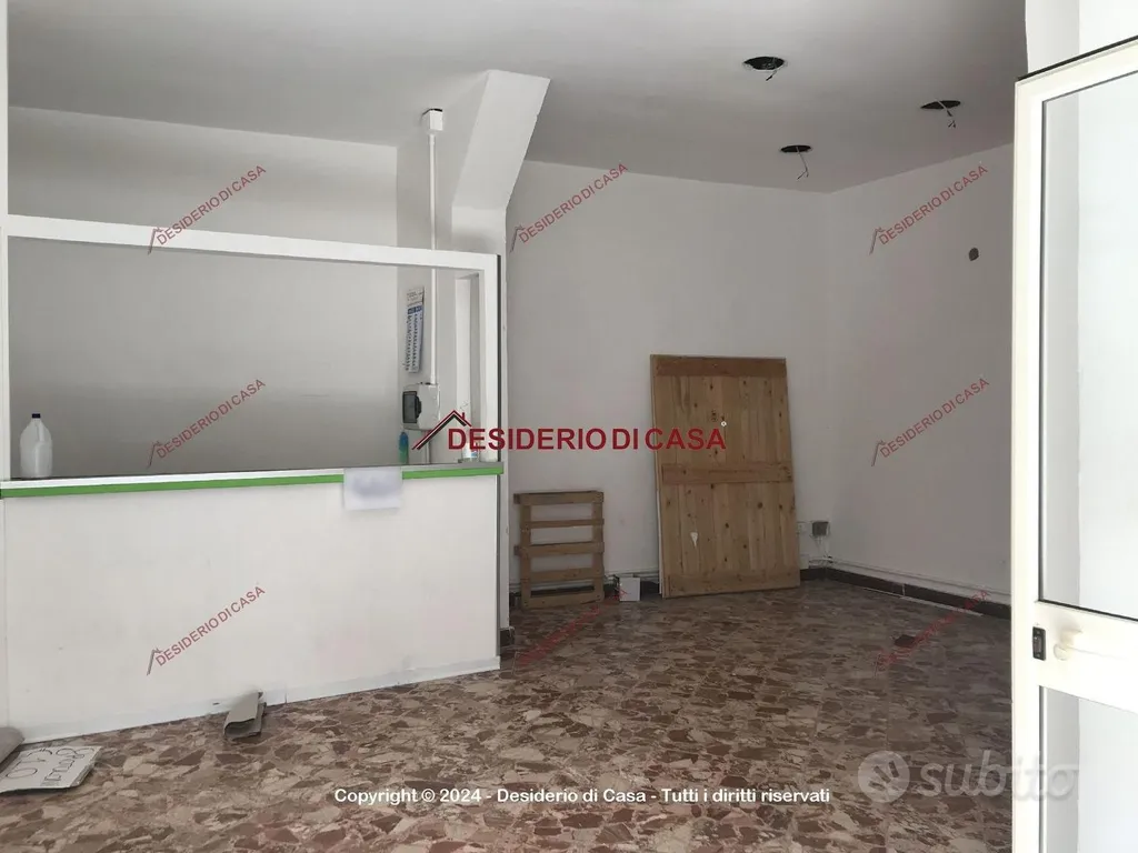Pièces - Commercial Space with High Visibility in Bagheria