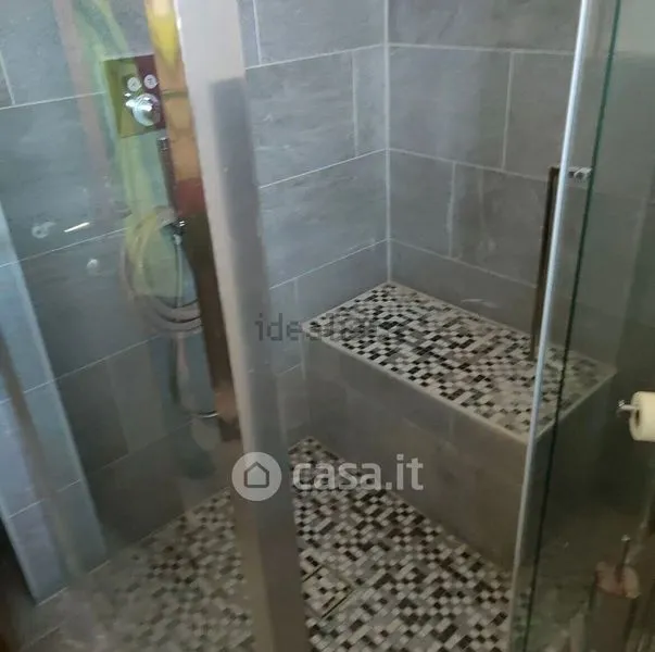 Salles de bain - Rearranged Apartment with Balcony in Nalles