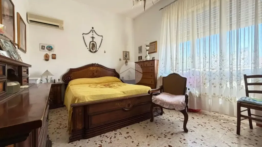 Bedrooms - 2-Bedroom Apartment with Balcony in Palermo