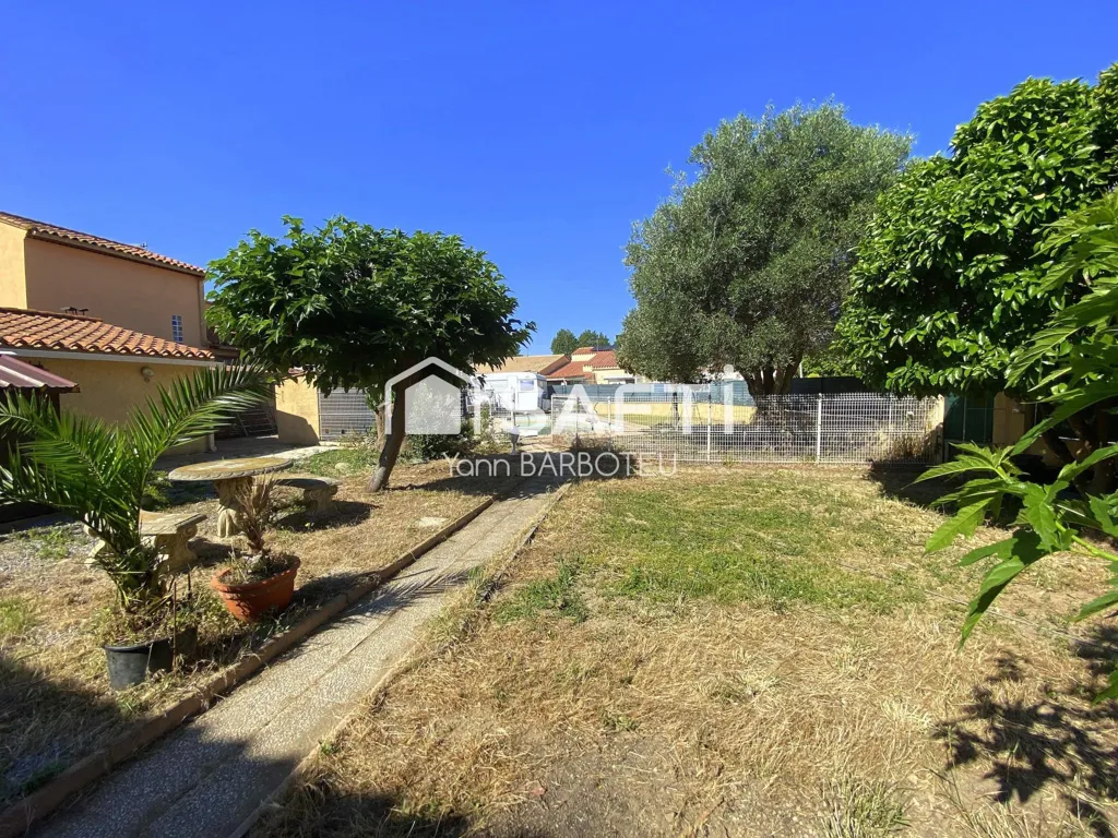 Garden - Rustic House with Pool near Perpignan