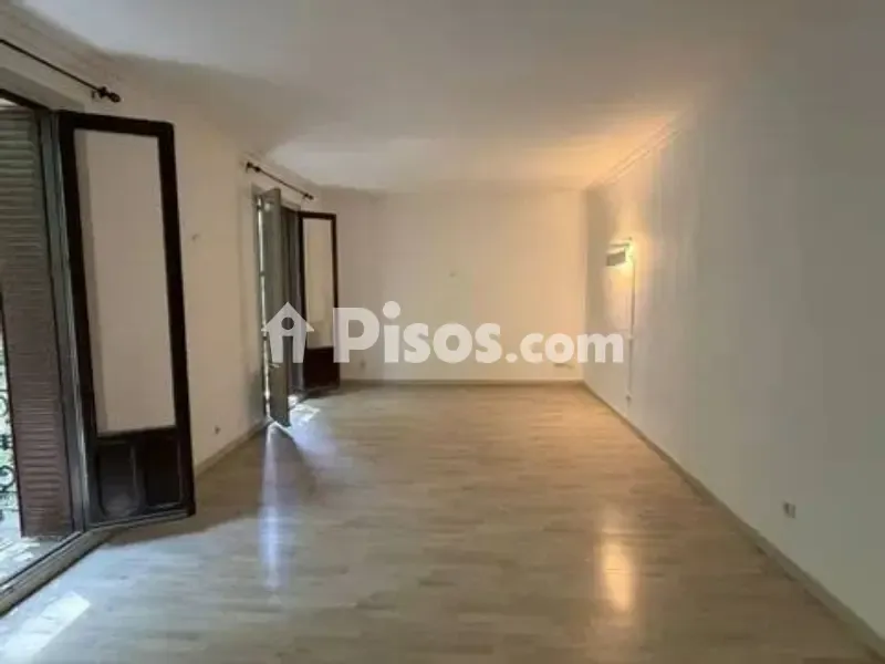 Pièces - Spacious Flat with Balcony in Recoletos