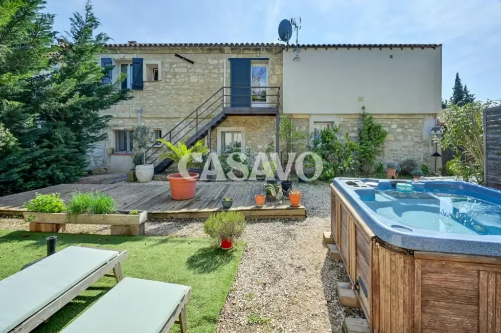 Jardin - Maison 14 pièces à Tarascon
