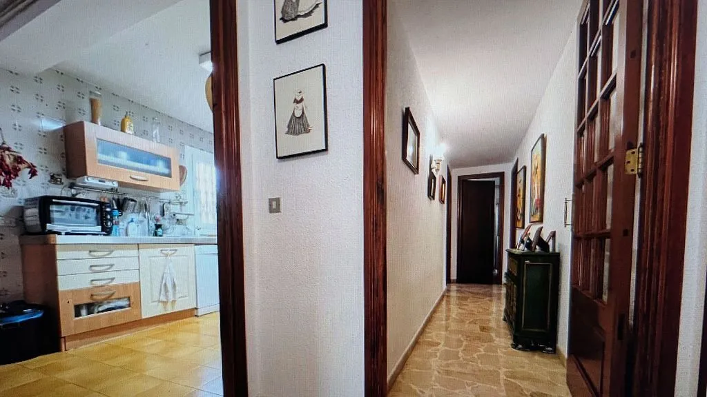Esik - Rustic House with Pool in Reis Catòlics