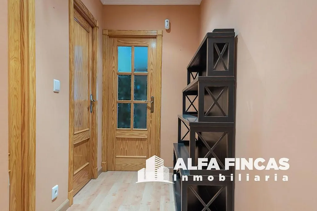 Entrée - Luxury Apartment with Garage in San Clemente