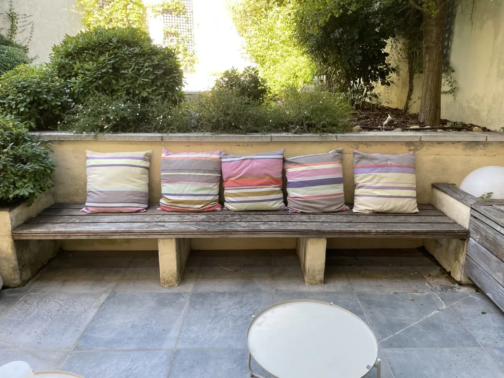 Terrasse - Maison de Maître avec Piscine dans l'Hypercentre de Nîmes