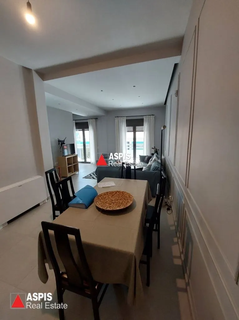 Salle à manger - Renovated Apartment with Double Frontage in Kallithea