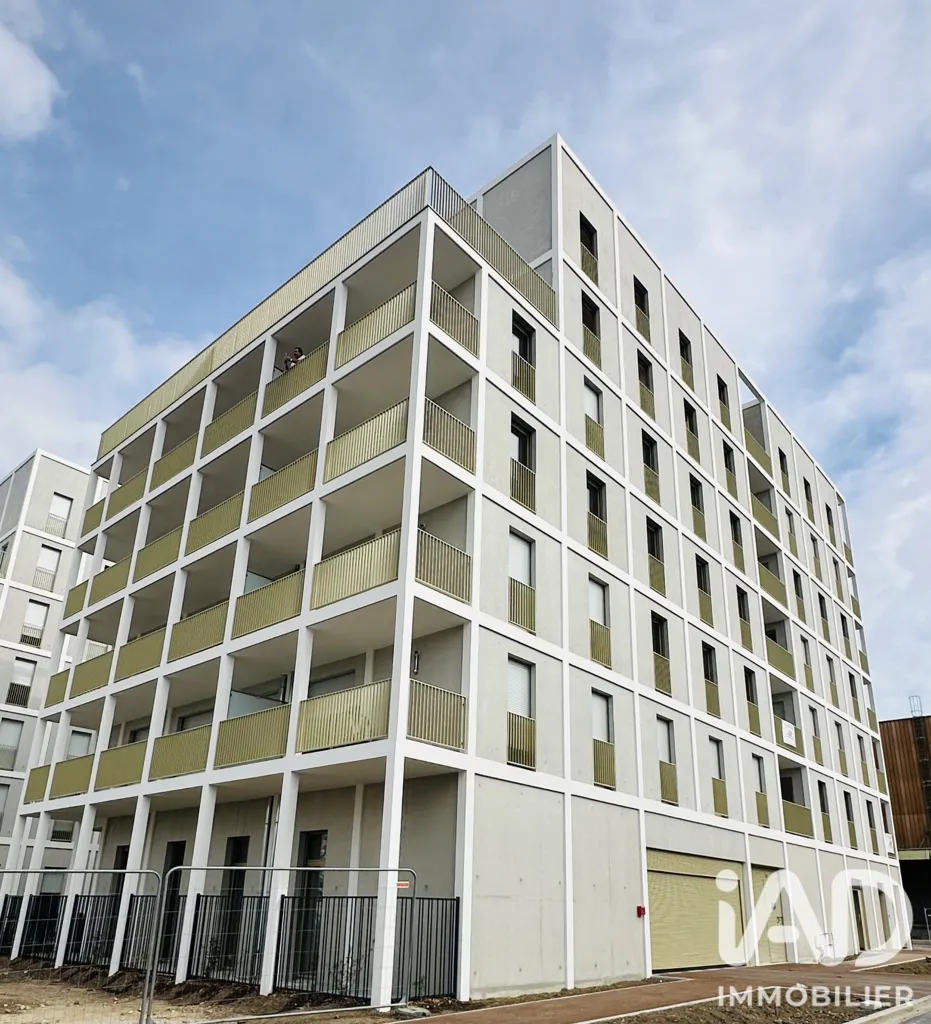Exterior - T2 Apartment with Balcony in Orly