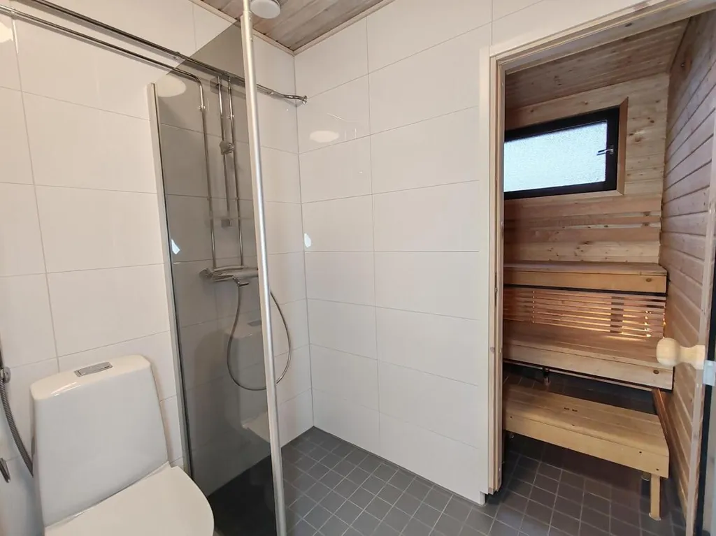 Salles de bain - Spacious Apartment with Sauna in Kontiolahti