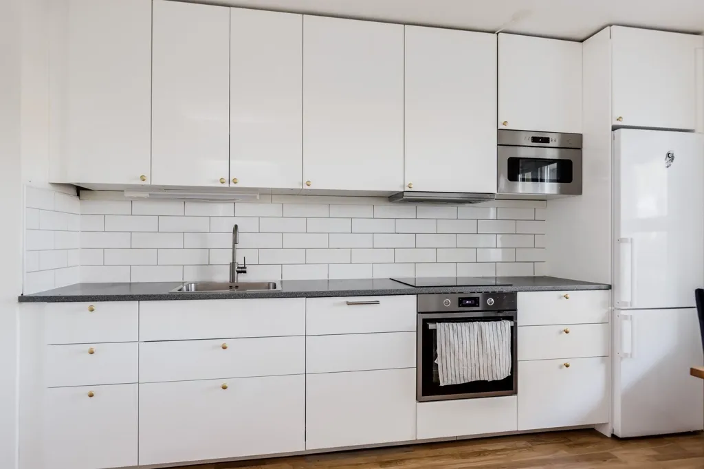 Cuisine - Apartment with Glazed Balcony in Västerås