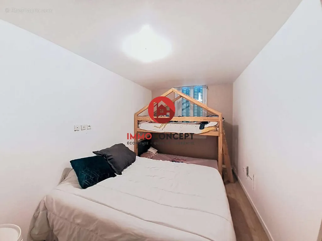 Magamistoad - Converted Townhouse with Garage in Roquemaure