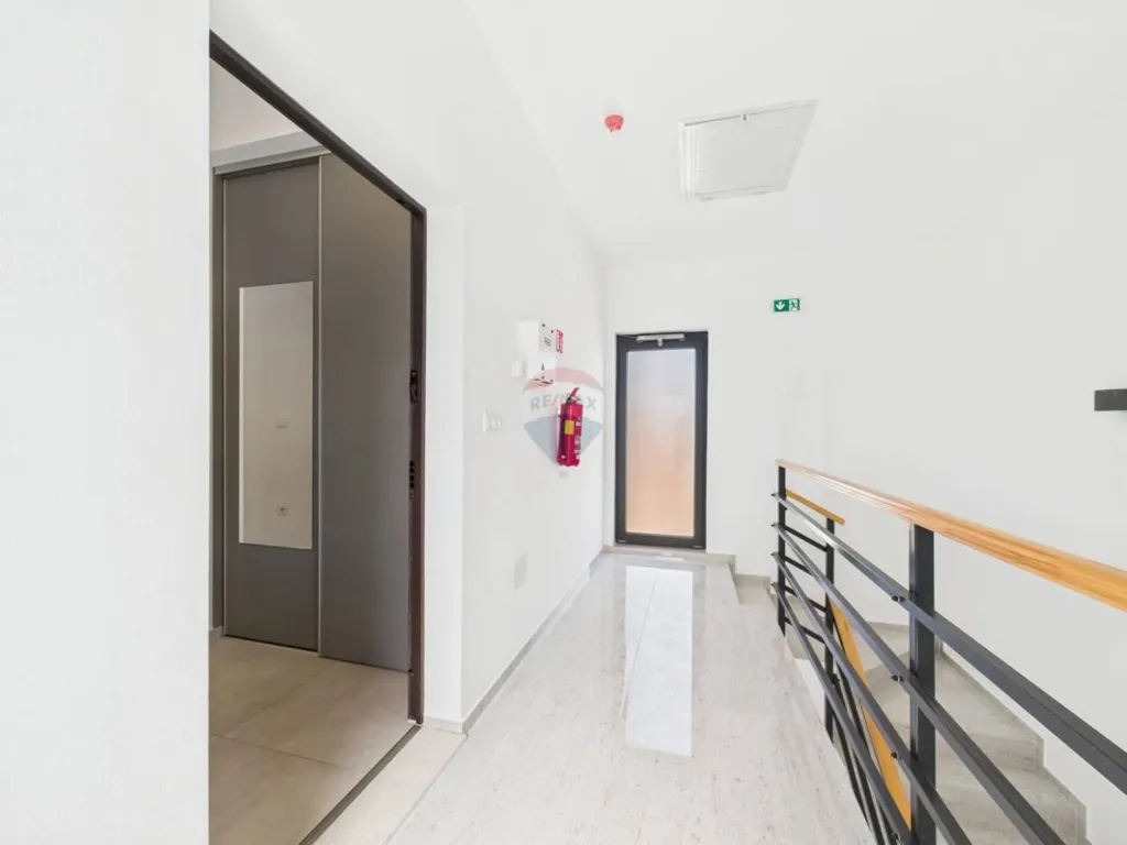 Entrée - Modern Apartment with Balcony in Štinjan, Pula