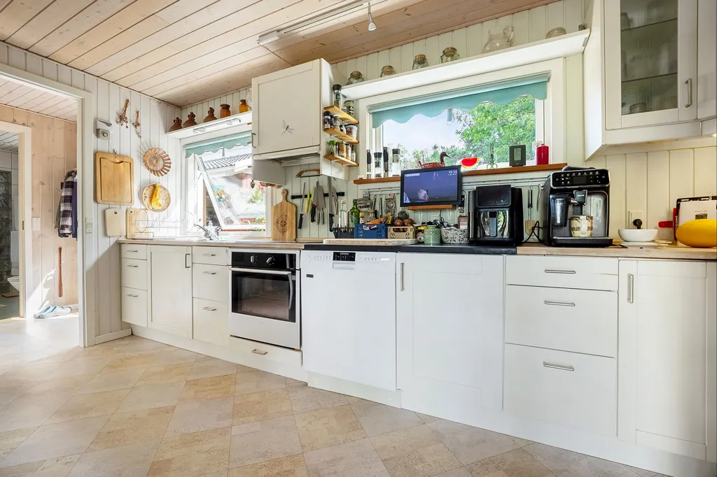 Cucina - Charming Summerhouse with Garden in Kårup