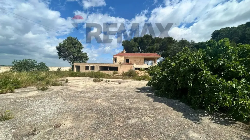 Välivaade - Rustic Property with Large Garden in Adelfia