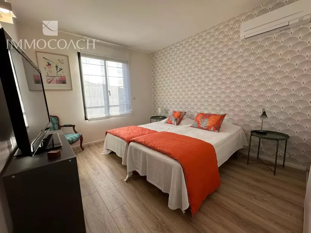 Chambres - Villa Récemment Construite avec Piscine à Hyères