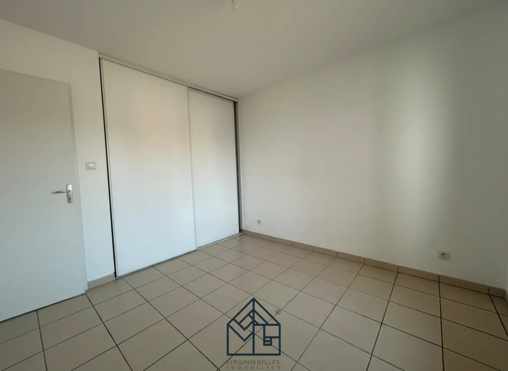 Pièces - Maison avec Garage dans le Calme à Roanne