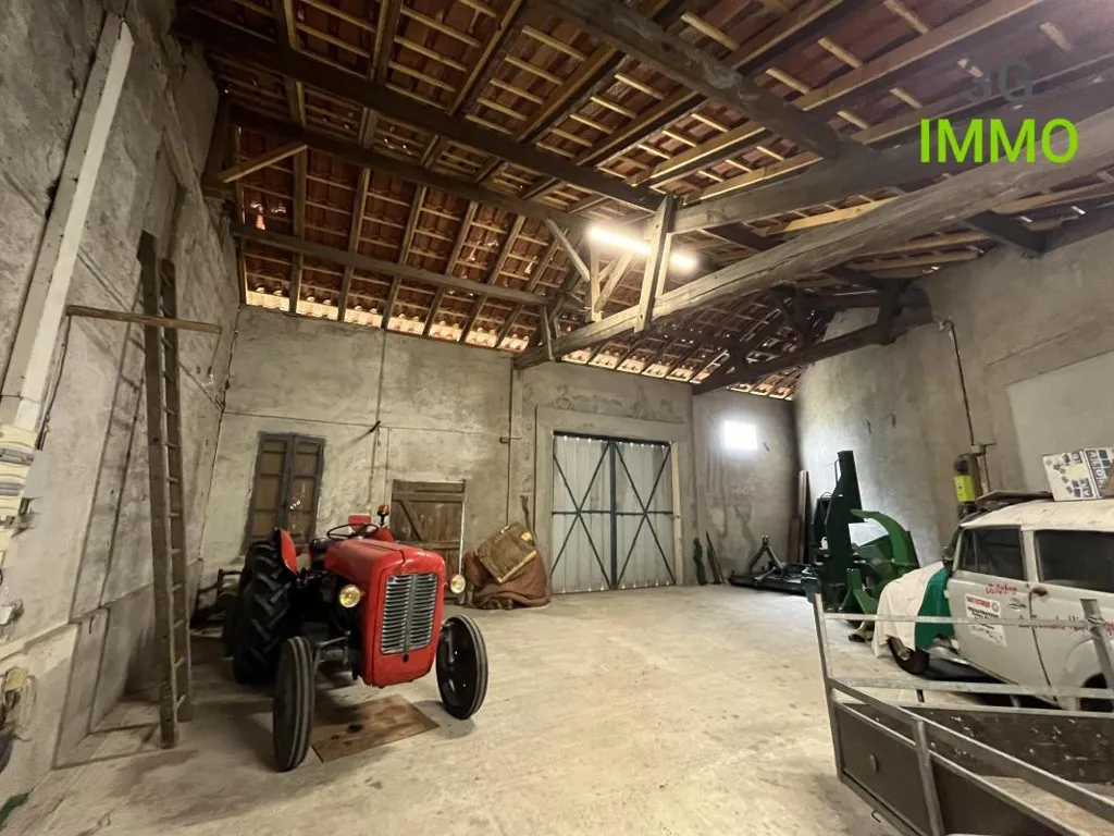 Garage - Maison en Pierre avec Dépendance à Marmande
