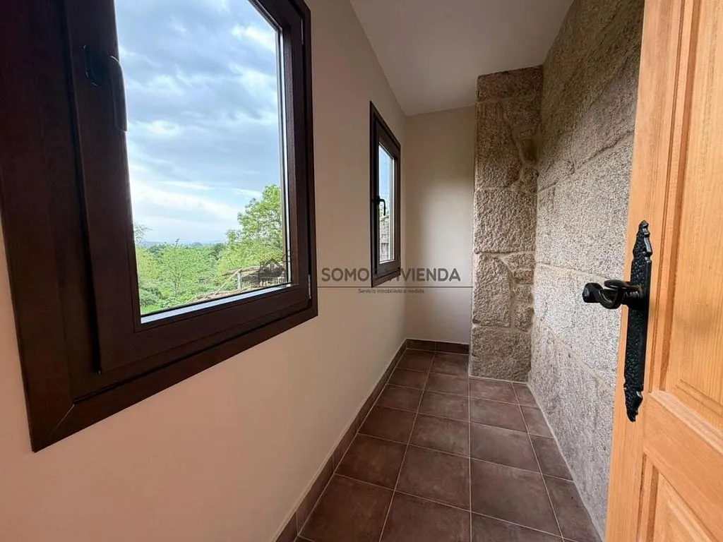 Entrée - Reformed Stone Chalet with Garden in Punxín