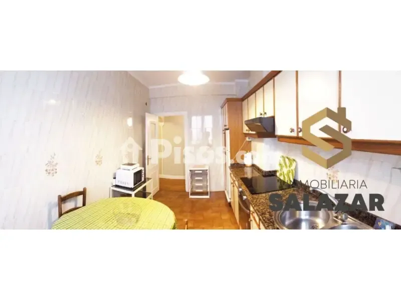 Köök - Student Flat with Balcony in Salazar