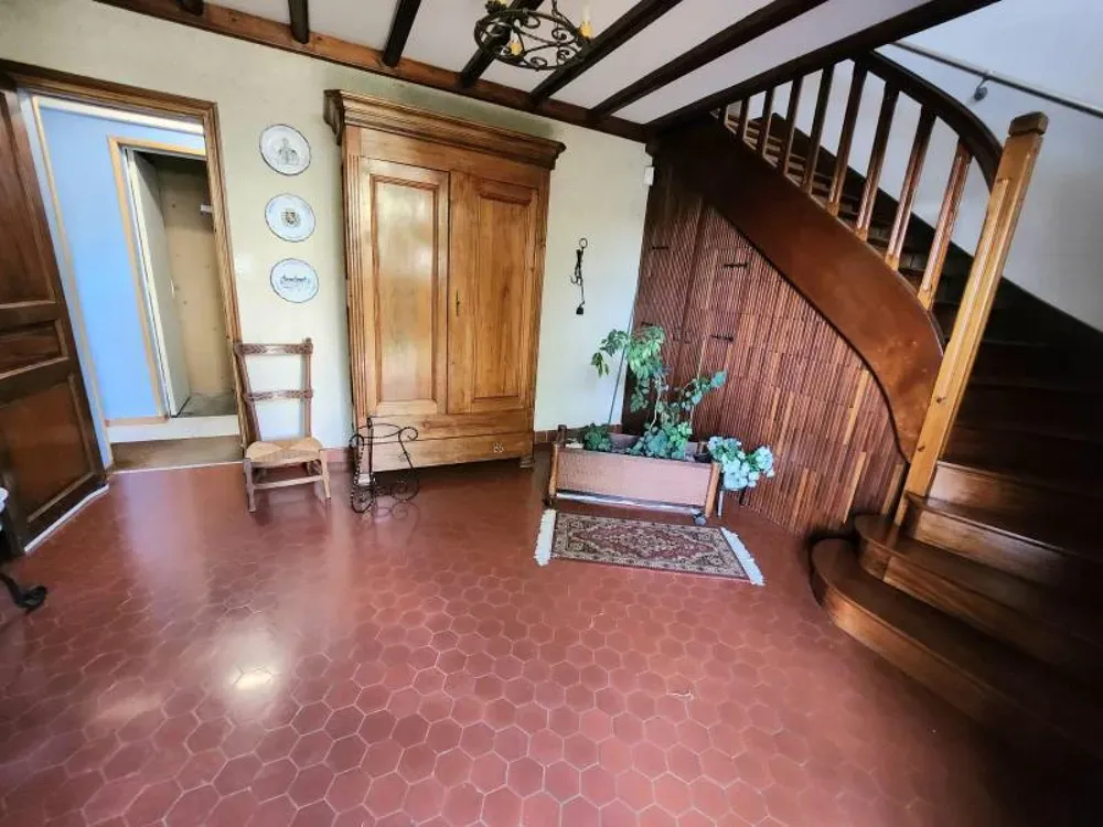 Entrée - Maison avec Garage et Balcon à Agen