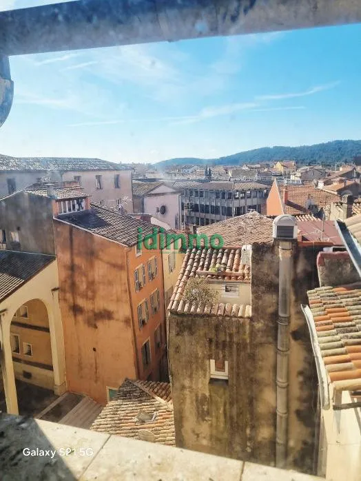 Balcony - Duplex Flat with South Exposure in Draguignan Centre
