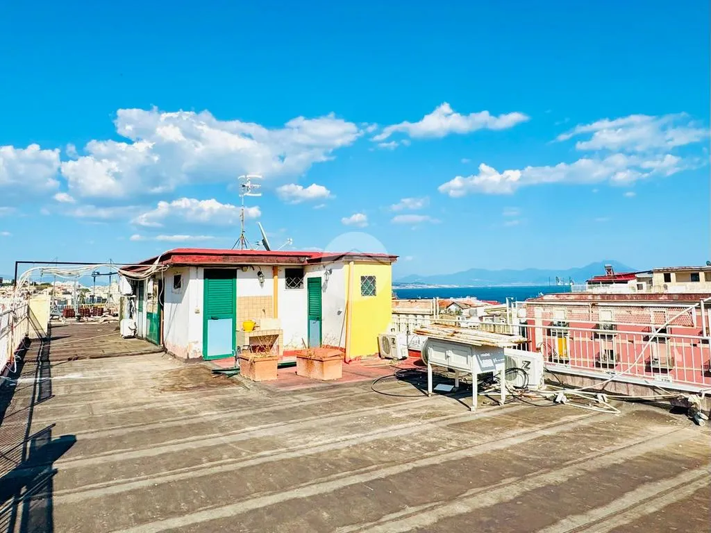 Terrazza - Bright Apartment with Panoramic Terrace in Naples