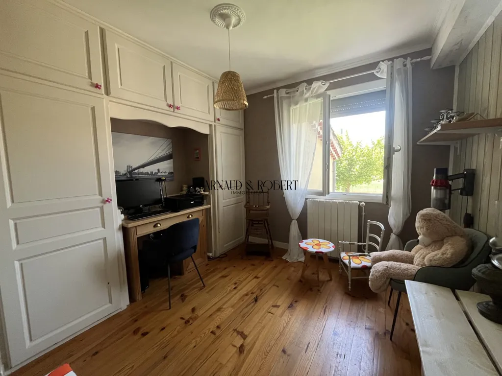 Chambres - Villa avec Piscine à Savasse