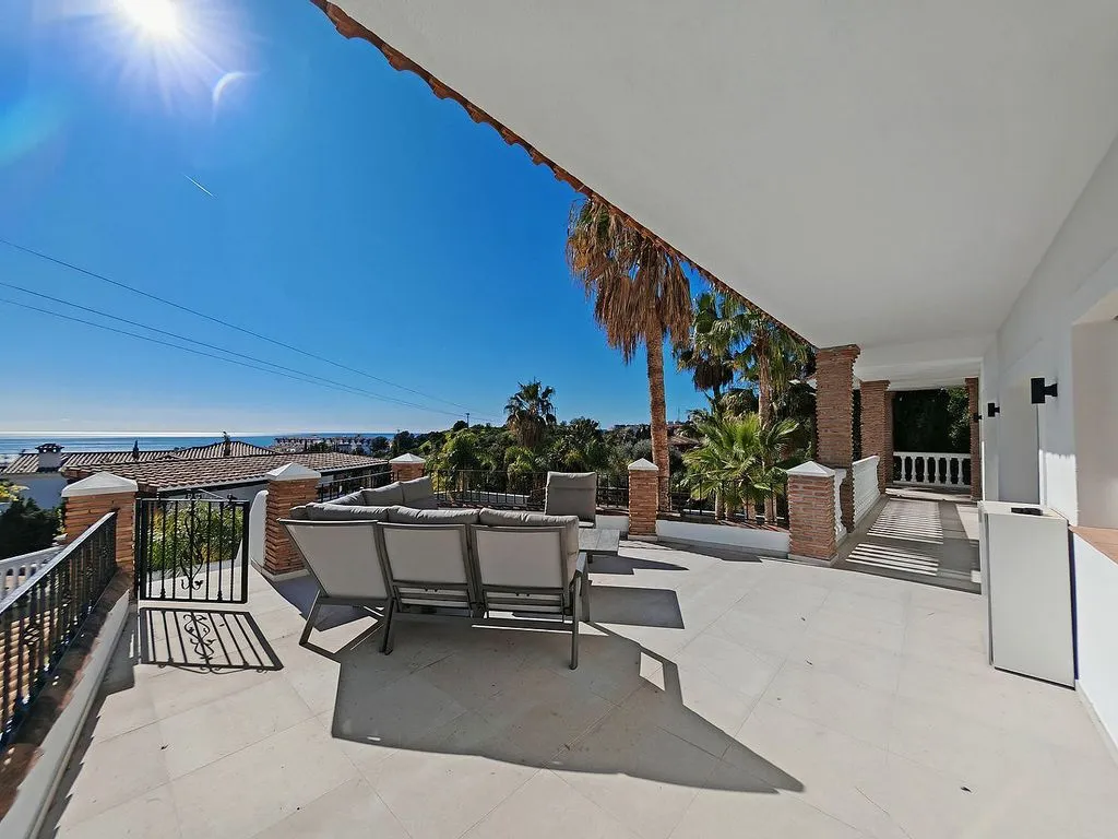 Terrasse - 9-Bedroom Chalet with Pool in La Capellania