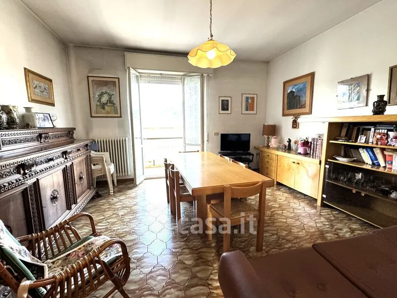 Salle à manger - Apartment with Private Garden in Urbania
