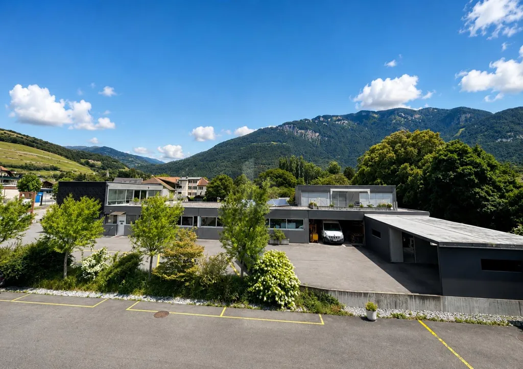 Extérieur - Commercial Space with High Potential in Central Location