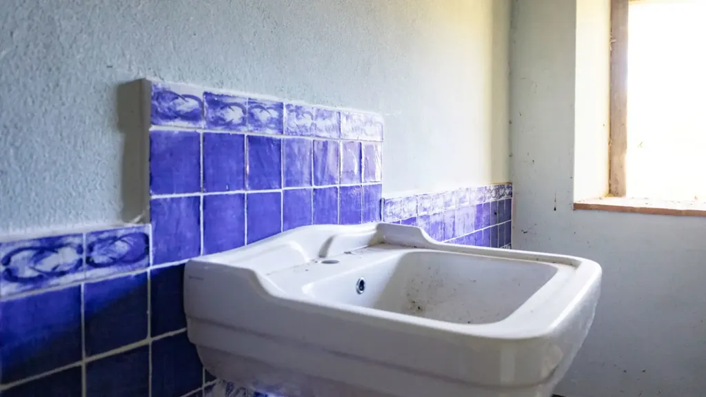 Bathrooms - Casale with Pool in Gaiole in Chianti