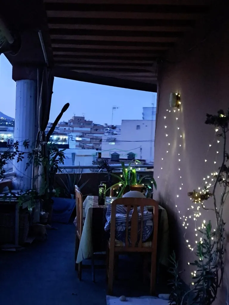 balcony