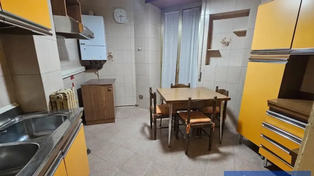 Köök - Ground Floor Apartment with Parking in Enna