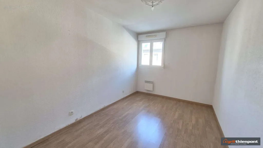 Pièces - Appartement en Centre-ville avec Balcon à Abbeville