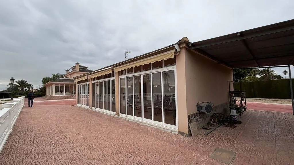 Terrass - Luxury Chalet with Pool in Elche