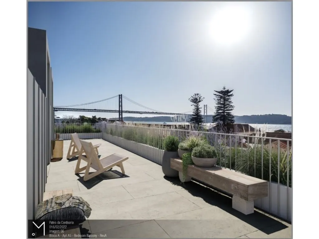 Terrasse - Luxury Duplex with Garden in Lisbon