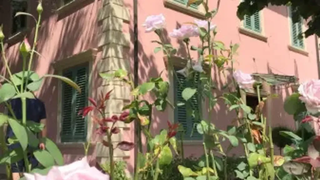 Exterior - Luxury Villa with Office Use in Lucca