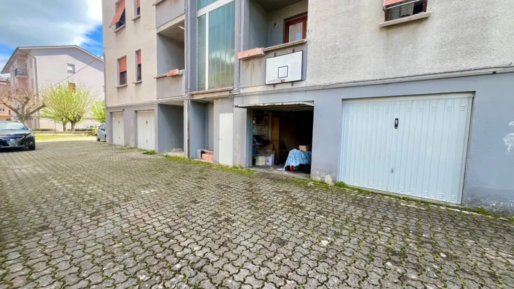 Välivaade - Spacious Apartment with Balcony in Fabriano