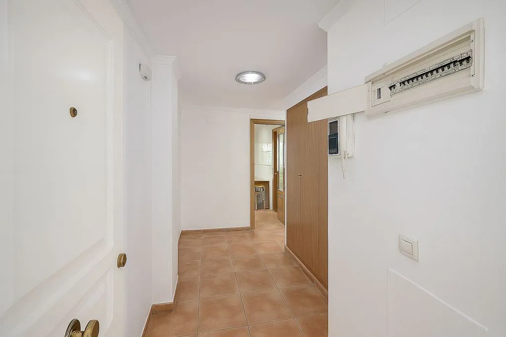 hallway_entrance