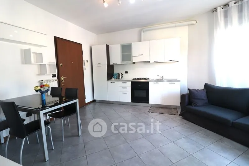 Séjour - Modern Studio with Terrace in Busto Arsizio