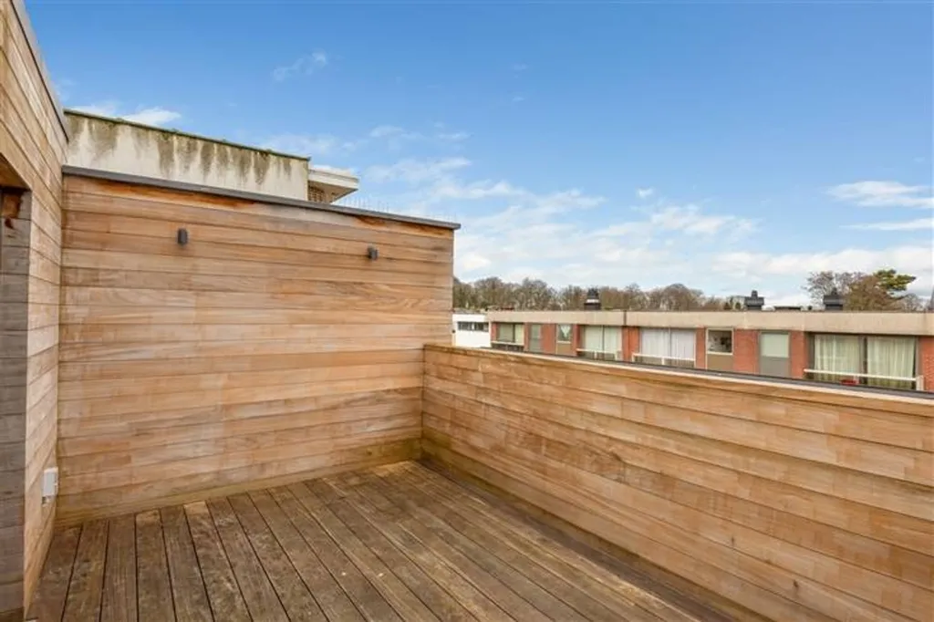 Balcon - Maison Énergétique avec Terrasse à Deurne
