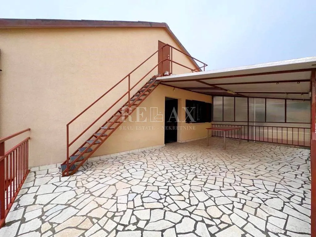 Terrasse - Apartment with Private Garden in Crikvenica Centre