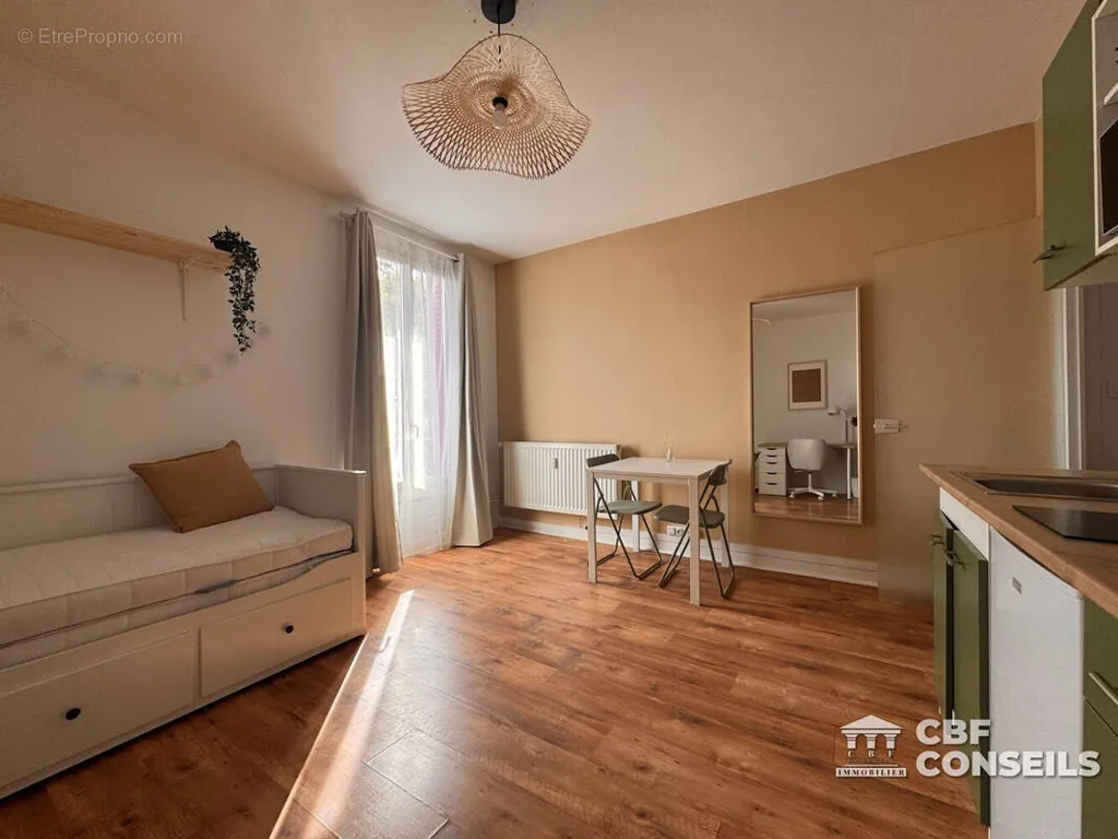 Cuisine - Studio Meublé avec Ascenseur à Châtel-Guyon