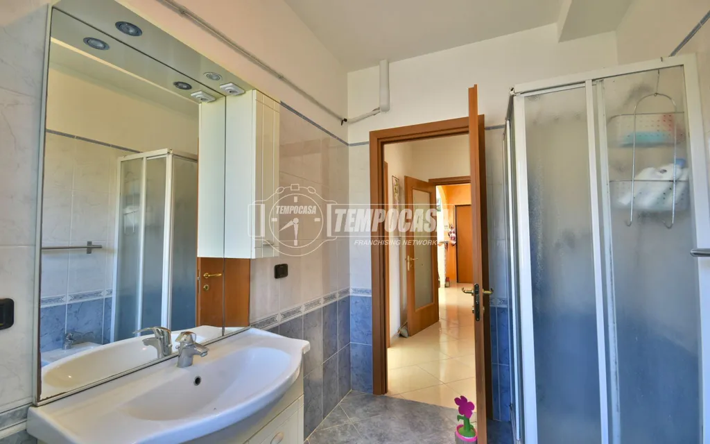 Vannitoad - Renovated Flat with Balconies in Osimo