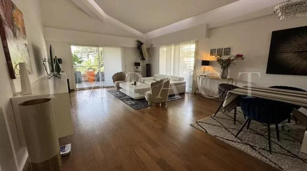 Séjour - Appartement Luxe avec Terrasse à Cannes