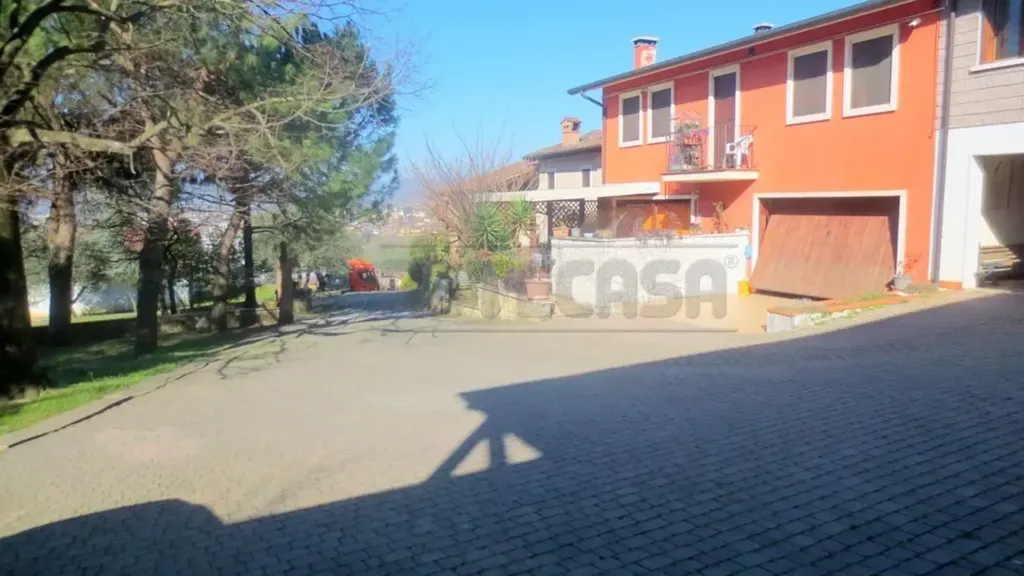 Välivaade - Terraced Villa with Garden in Montecchio Maggiore