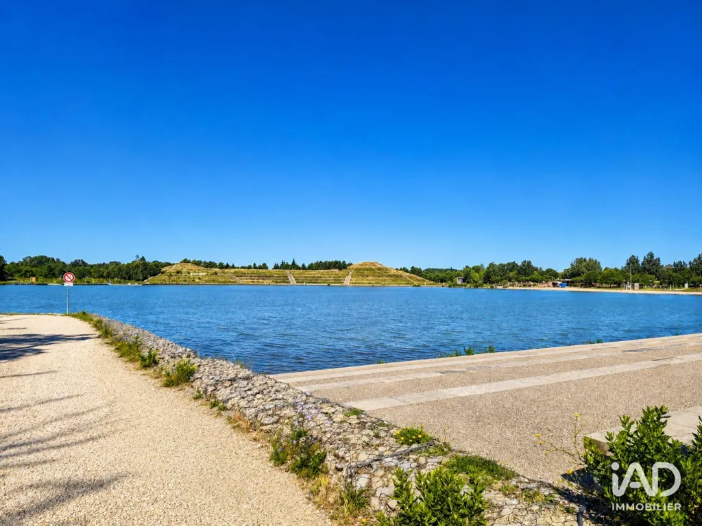 T2 Apartment with Lake View in Monteux