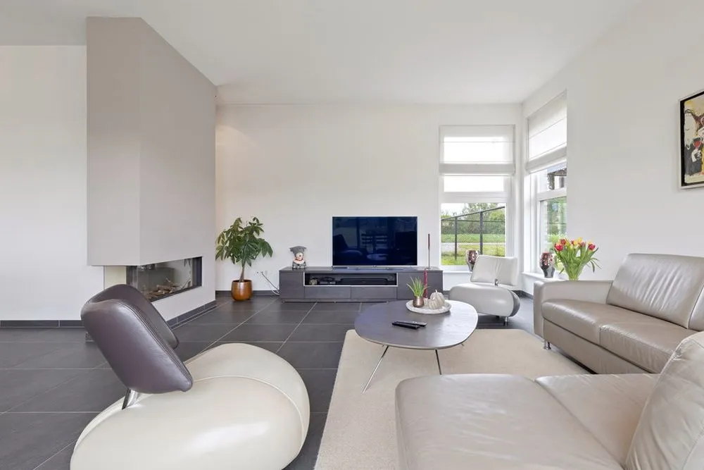 Elutuba - Eco-Friendly Villa with Solar Panels in Venlo