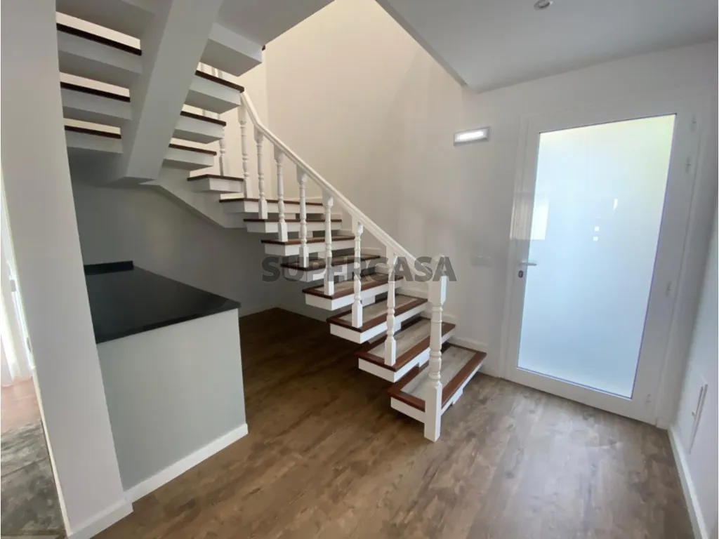 Pièces - Renovated Villa with Pool in Machico Centre