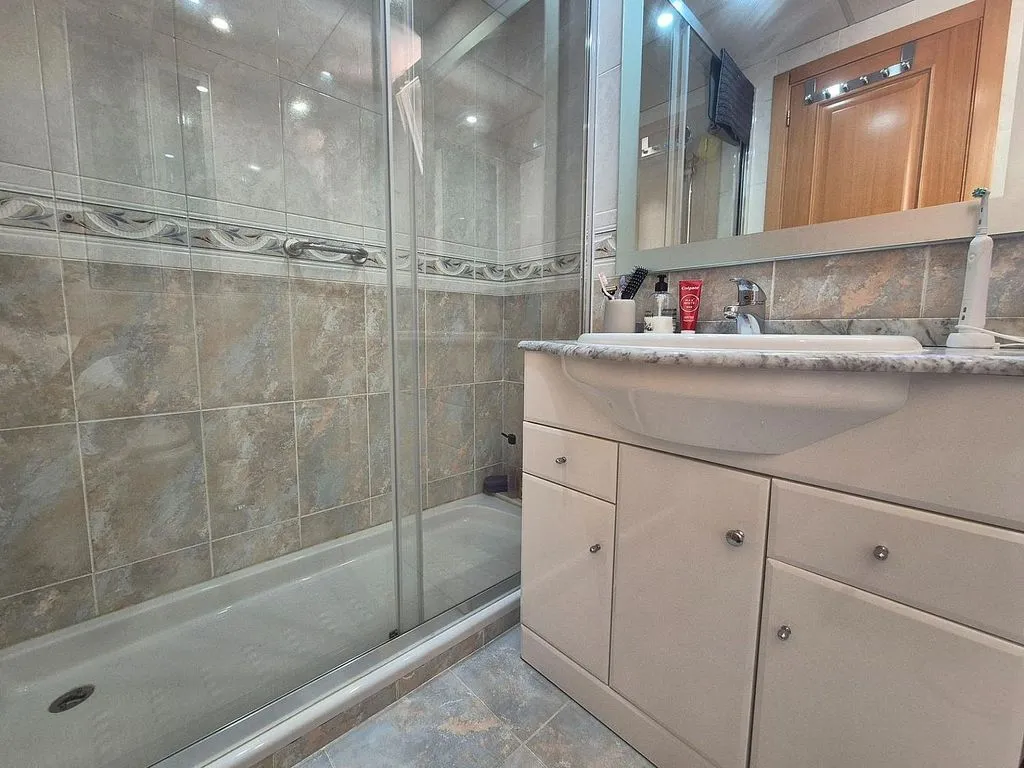 Baños - Ático duplex con terraza en Carrer de l'Estatut Valencià